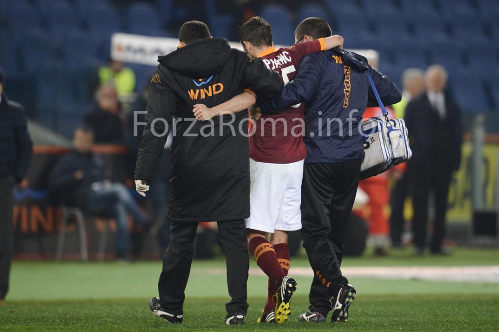 roma_genoa03032013-21.jpg