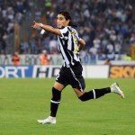 n_20100410055442_arsenal_set_sights_on_juventus_defender_martin_caceres_report.jpg