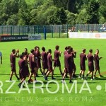 applauso_squadra_pinzolo.jpg