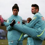 castan-tweet-ronaldinho.jpg