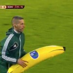 banana-gervinho.jpg