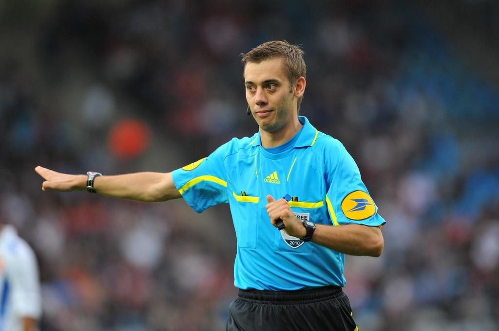 clement-turpin-l-arbitre-qui-fait-du-bien-a-la-ligue-1_67863_16082.jpg