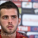 pjanic_conf61.jpg