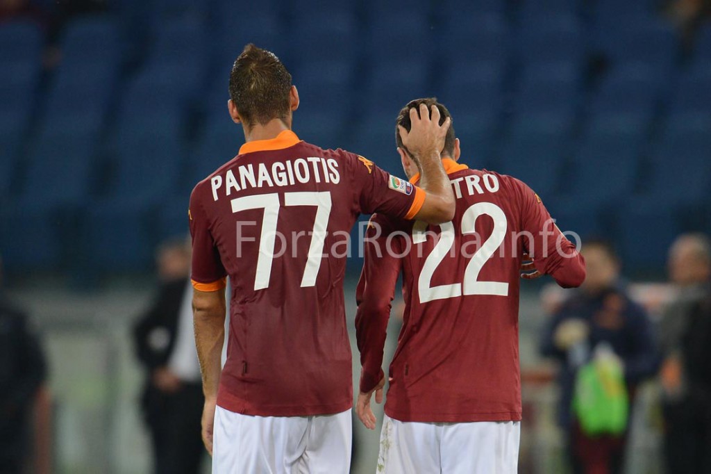 Tachtsidis_Destro_roma_palermo04112012-18.jpg