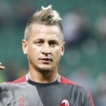 20120919_mexes-dito-medio-milan.jpg