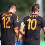 Destro_Totti_roma_sel_locale05082012-27.jpg