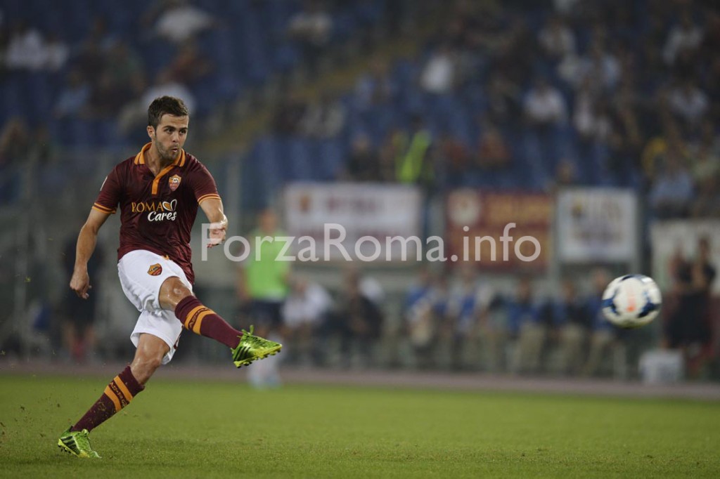 pjanic_tira.jpg