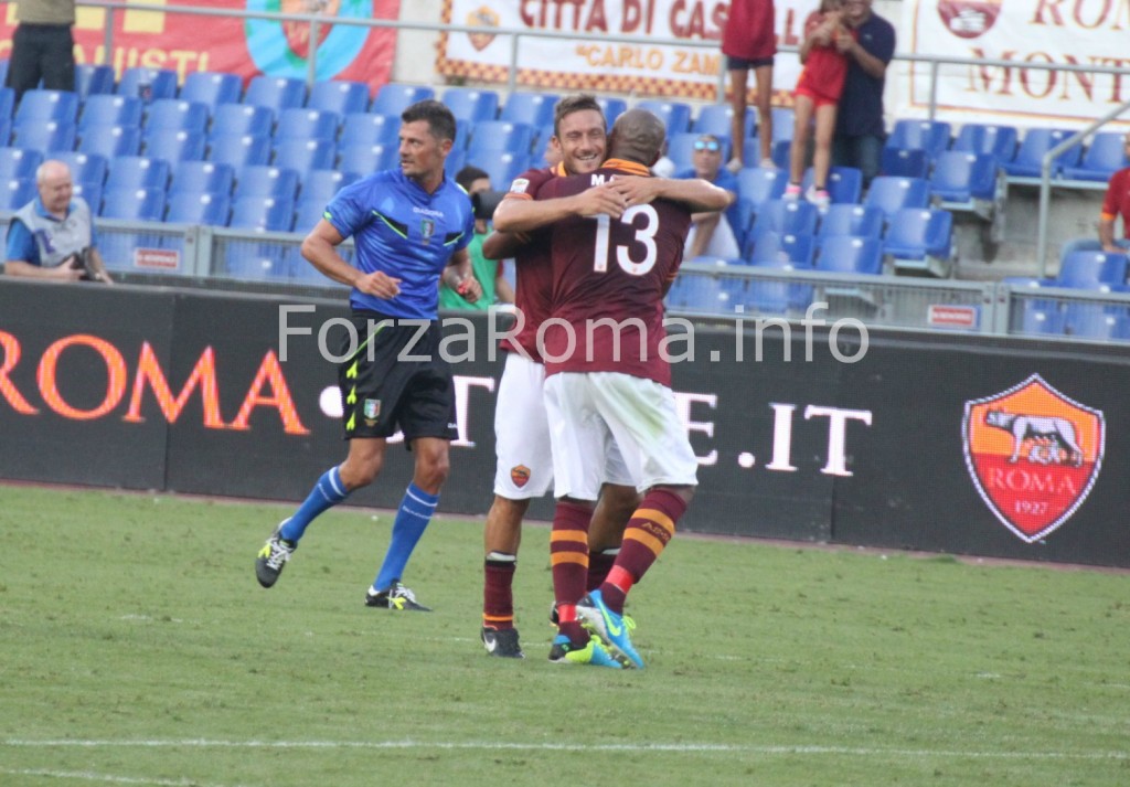 totti_maicon.jpg