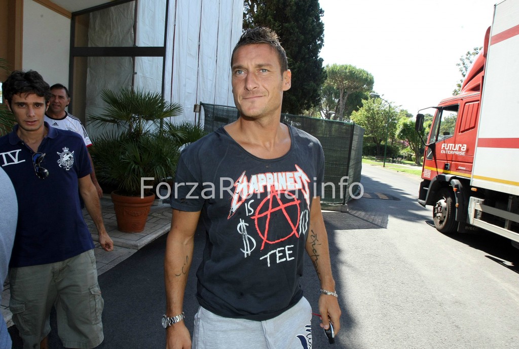 totti_stuart2.jpg