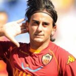 Alberto-Aquilani-Roma-v-Napoli-2008_1158833-300x225.jpg