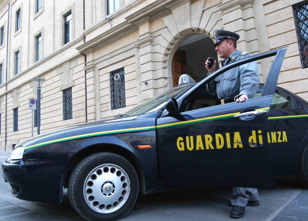 GUARDIA-DI-FINANZA_4.jpg