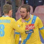higuain-jorginho.jpg