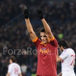 lamela_roma_milan_22122012-14.jpg