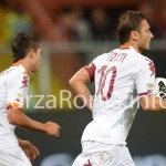 Lamela_Totti_genoa_roma21112012-19.jpg