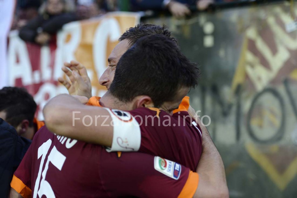 Pjanic_totti_siena_roma0212012-81.jpg