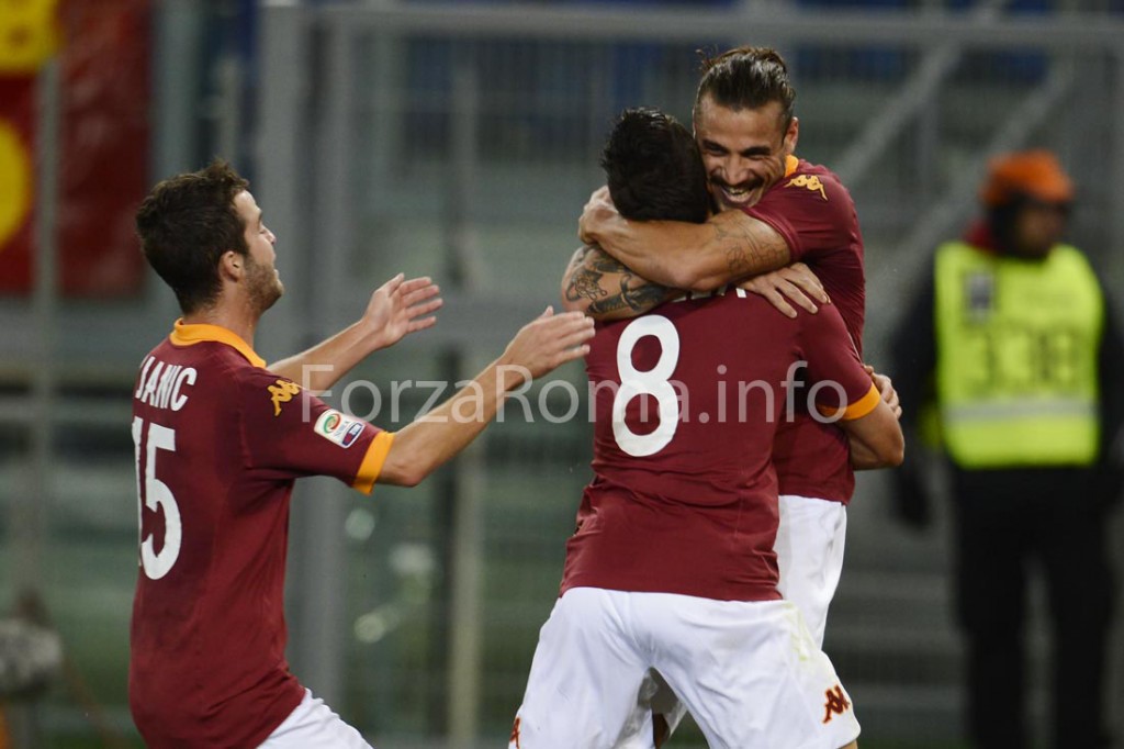 lamela_osvaldo_roma_udinese_29102012-9.jpg