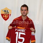 pjanic_conf1.jpg