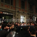 roma_storefila1.jpg
