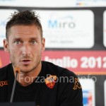 totti_conf2.jpg