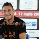 totti_conf2090720124.jpg