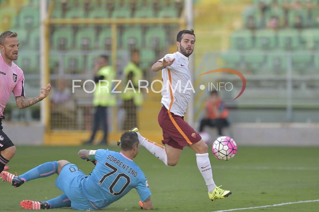 pjanic_palermo_roma404102015-4