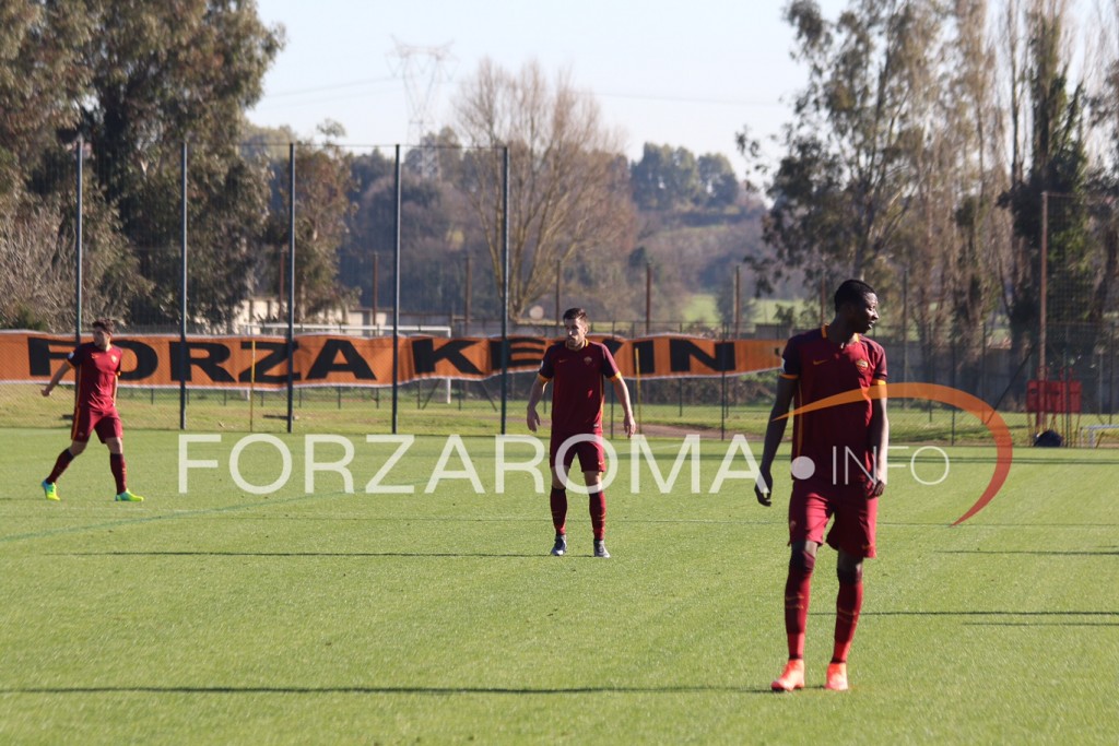 strootman_primavera_striscione