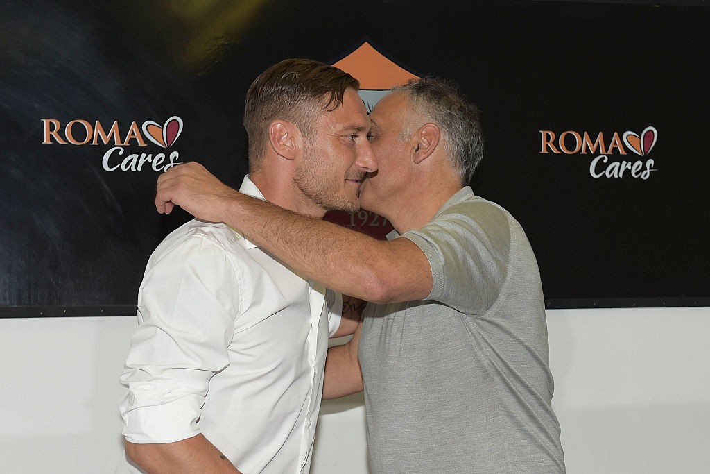Francesco Totti Extends His Contract With AS Roma