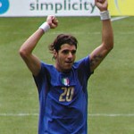 Simone_Perrotta_-_Italia_-_2006_FIFA_World_Cup