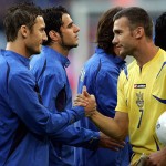 1273066755780_ucraina1._Il_saluto_iniziale_tra_Totti_e_Shevchenko