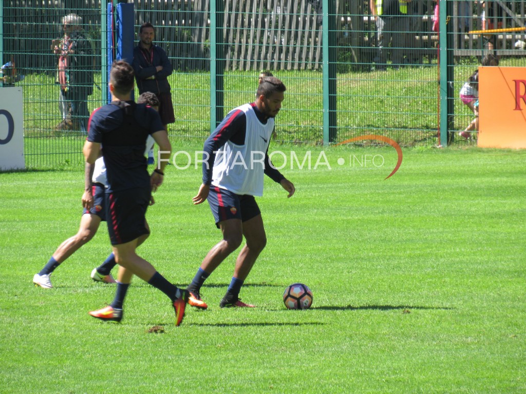 Juan_Jesus_Allenamento_14_07_2016 (17)-min