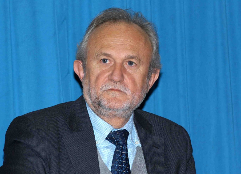 esterino montino fiumicino
