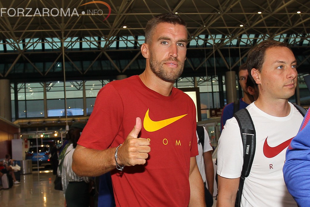 strootman_partenza_roma160720174