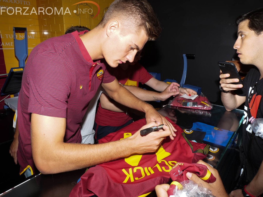 schick_romastore11
