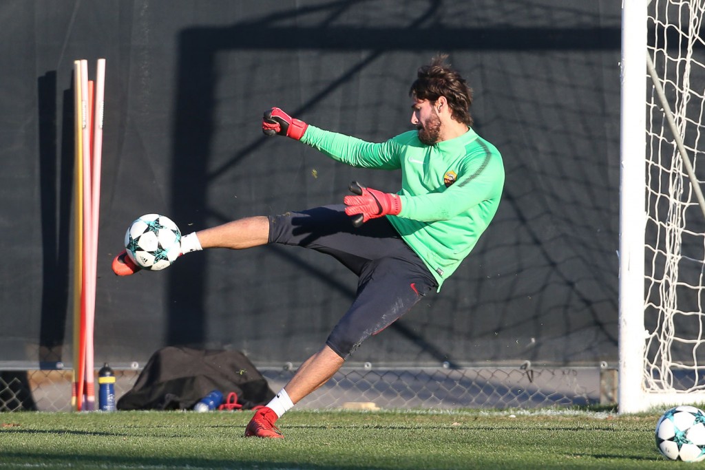 trigoria_allenamento8_alisson