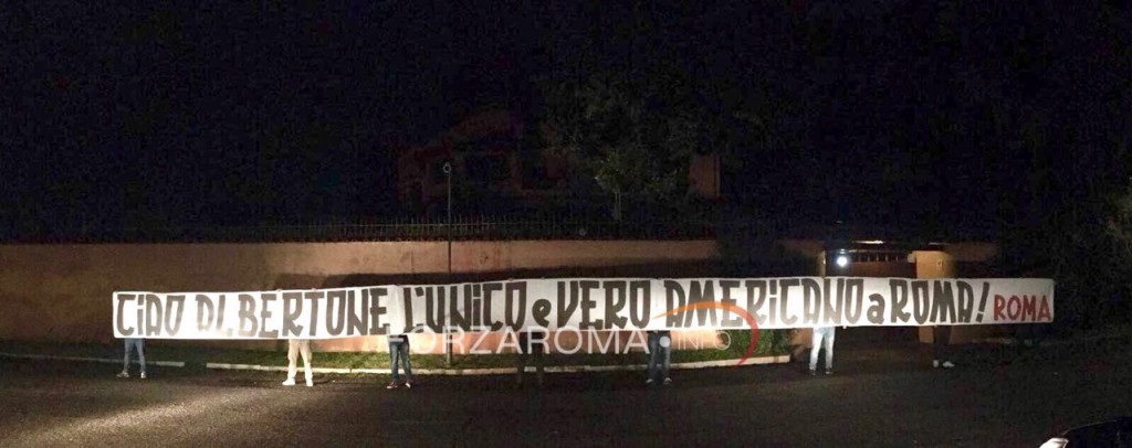 Striscione Sordi