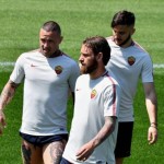 De Rossi Nainggolan Manolas Allenamento_Roma_Champions_Liverpool (1)
