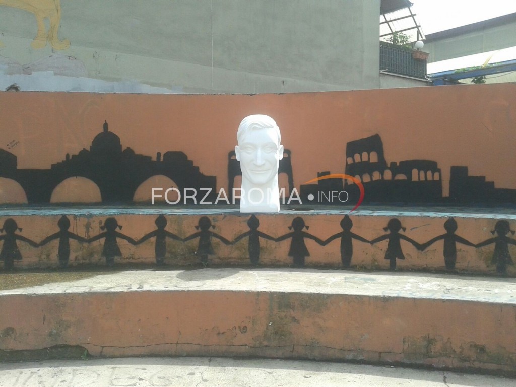 busto_totti1