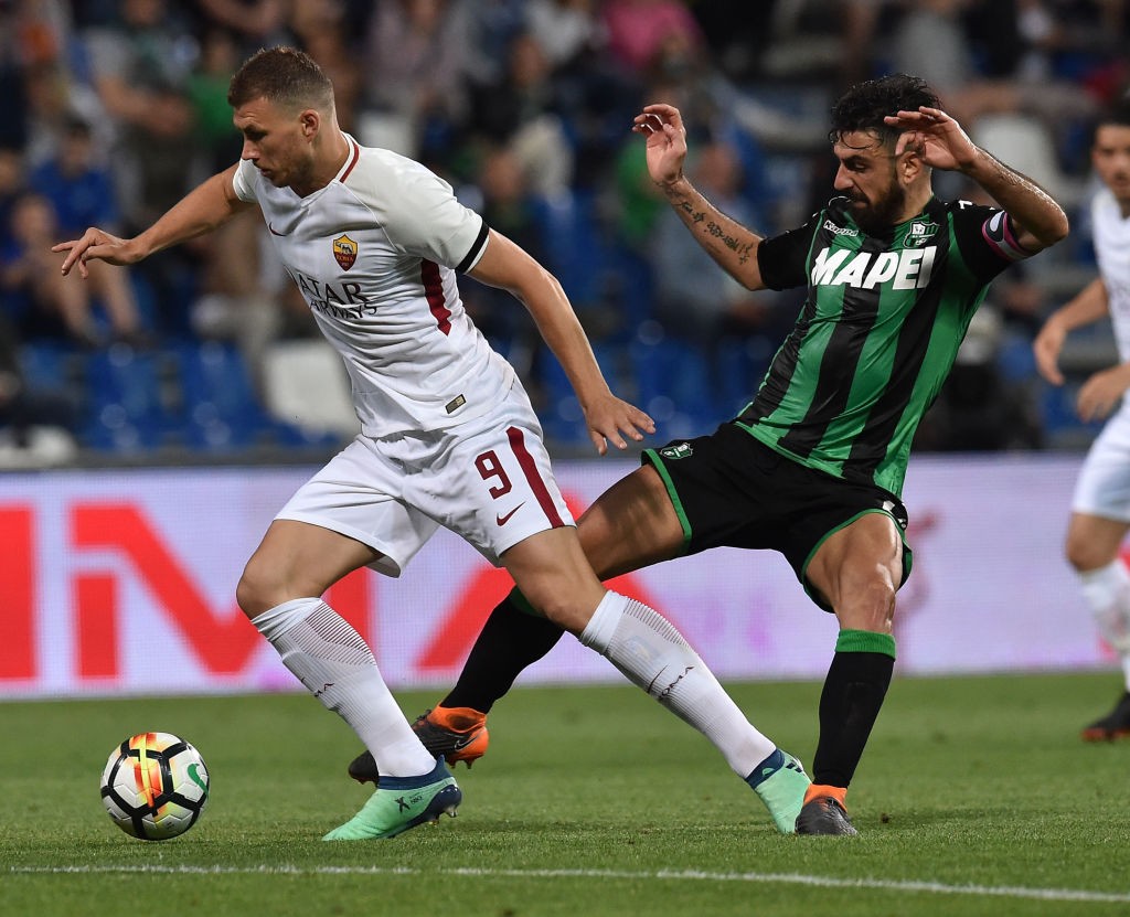 Dzeko US Sassuolo v AS Roma - Serie A