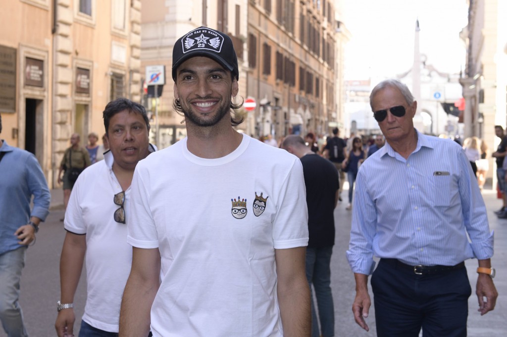 AS Roma, Javier Pastore incontra i tifosi al Roma Store
