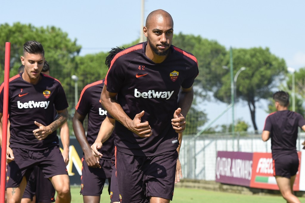 Nzonzi AS Roma, allenamento a Trigoria