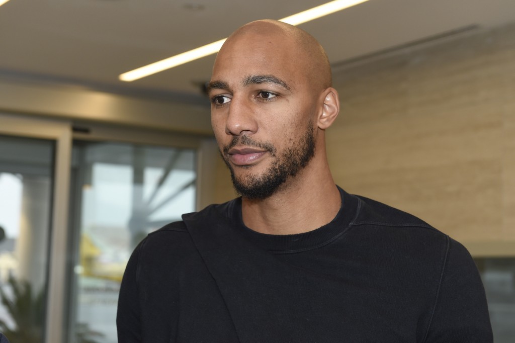 AS Roma, il nuovo giocatore Steven N'Zonzi arriva a Ciampino