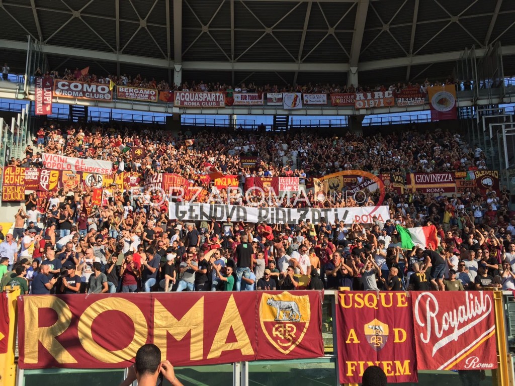 striscione genova rialzati torino roma