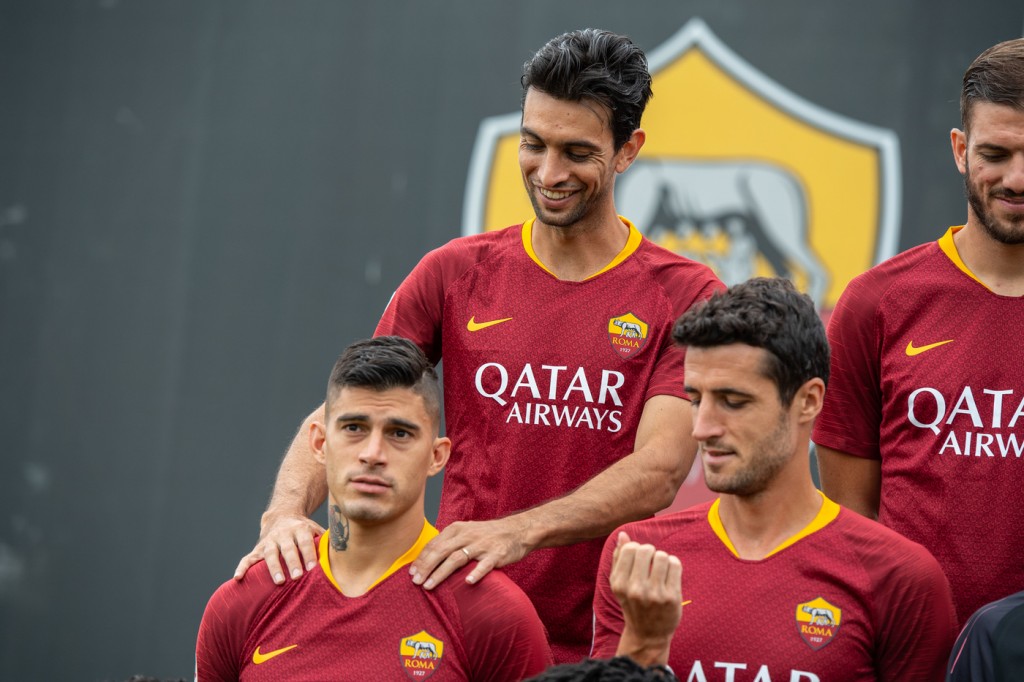 AS Roma_Backstage_foto di squadra_Pastore_Perotti_Marcano