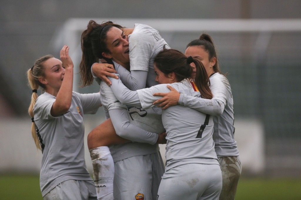 piemonte - esultanza - gruppo - Serie A Femminile - Mozzanica vs Roma