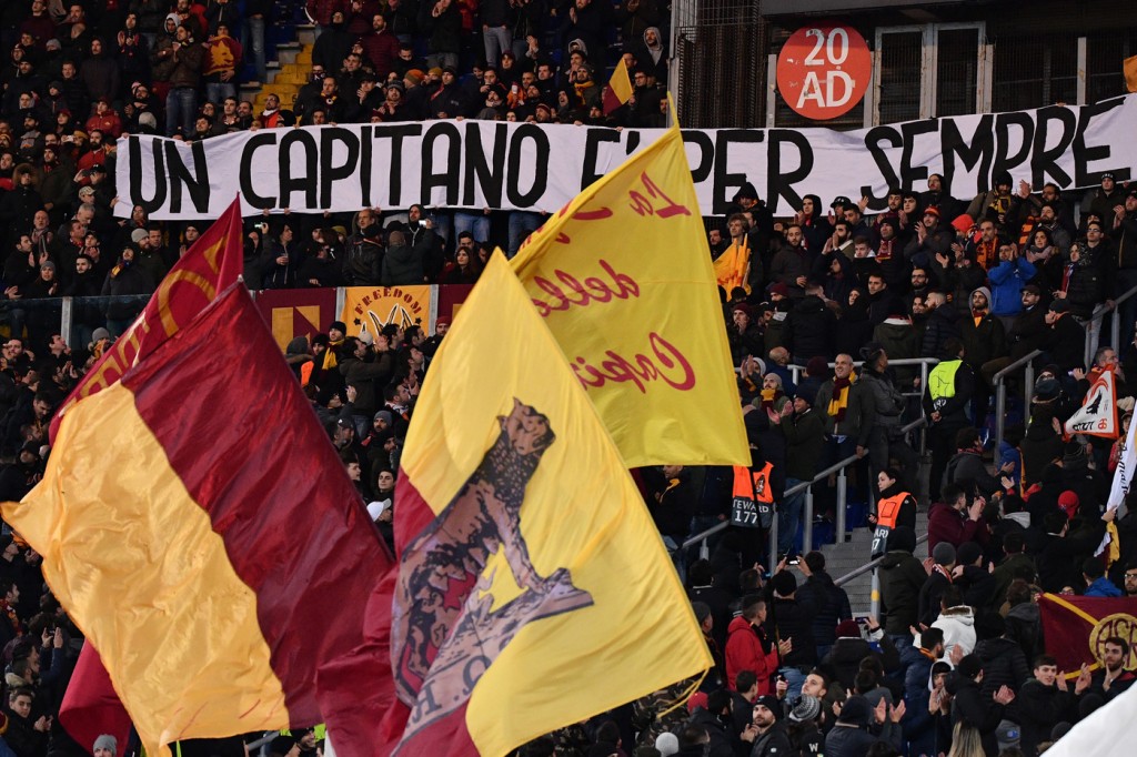 Striscione Totti Roma vs Real Madrid - Champions League 2018/2019