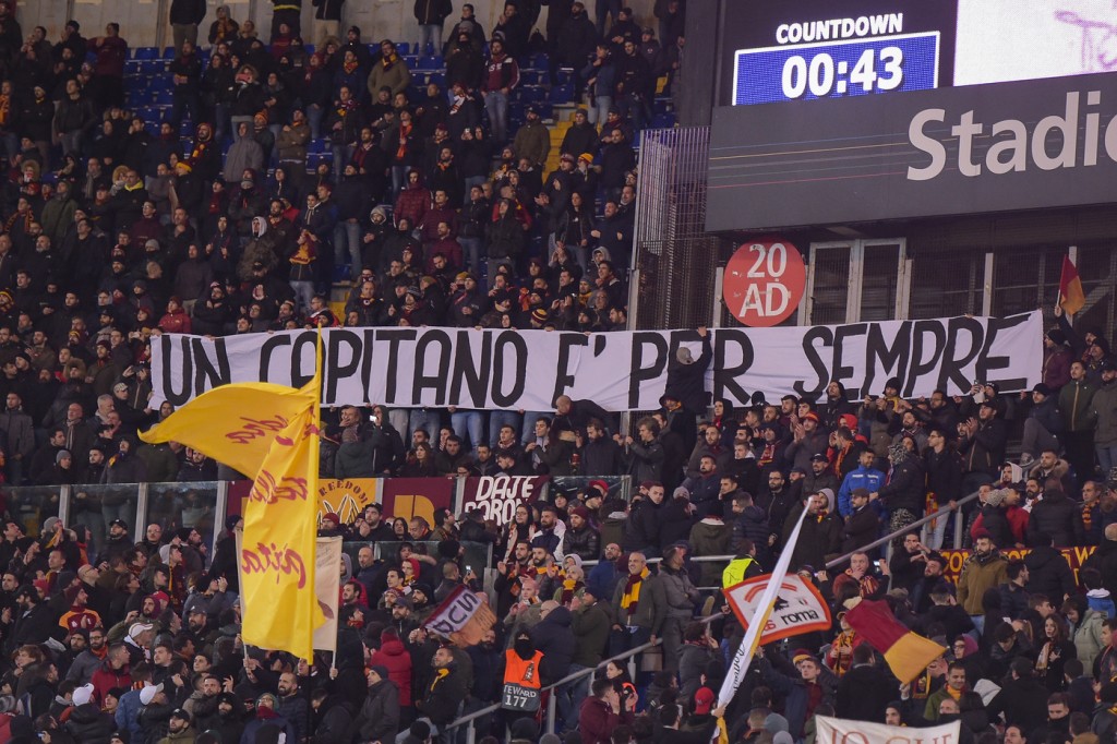 Striscione Totti Roma vs Real Madrid - Champions League 2018/2019