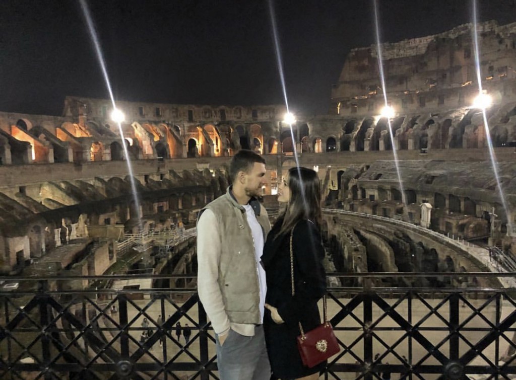 dzeko amra colosseo notte
