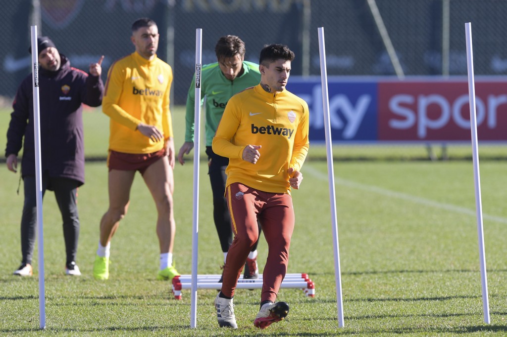 AsRoma_rifinitura_Champions League_Trigoria_Perotti