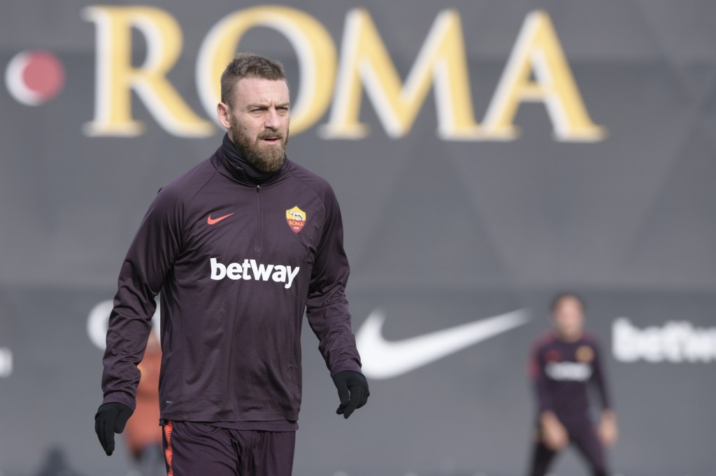 De Rossi allenamento_roma_trigoria (4)