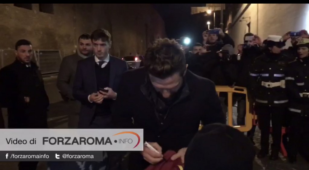di francesco frame video cena natale